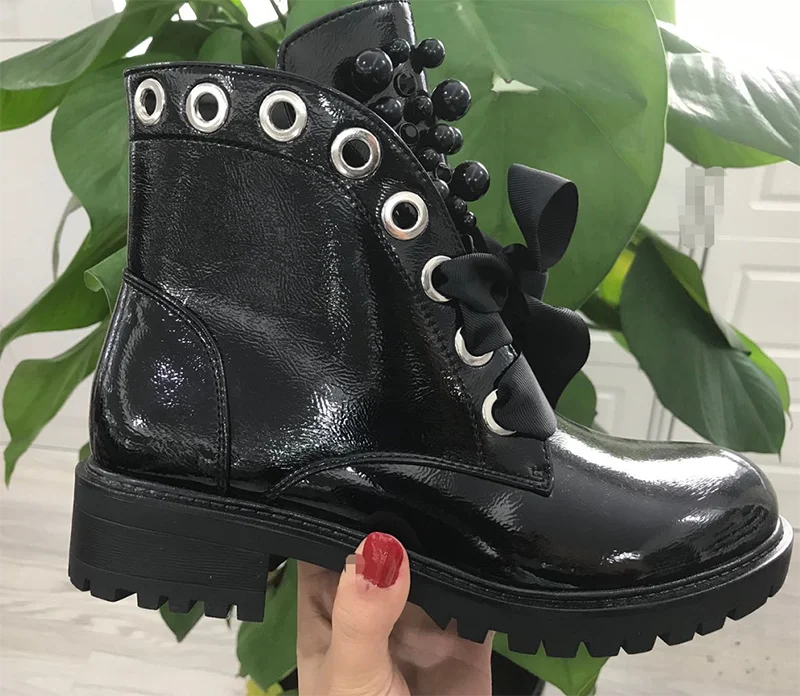 Botas De Mujer Informales De Pu Decoradas Con Perlas,Estilo Otoño E  Invierno De 2020 - Buy Botas De Mujer De Las Mujeres Botas De Estilo De  2020 Las Mujeres Botas De Otoño