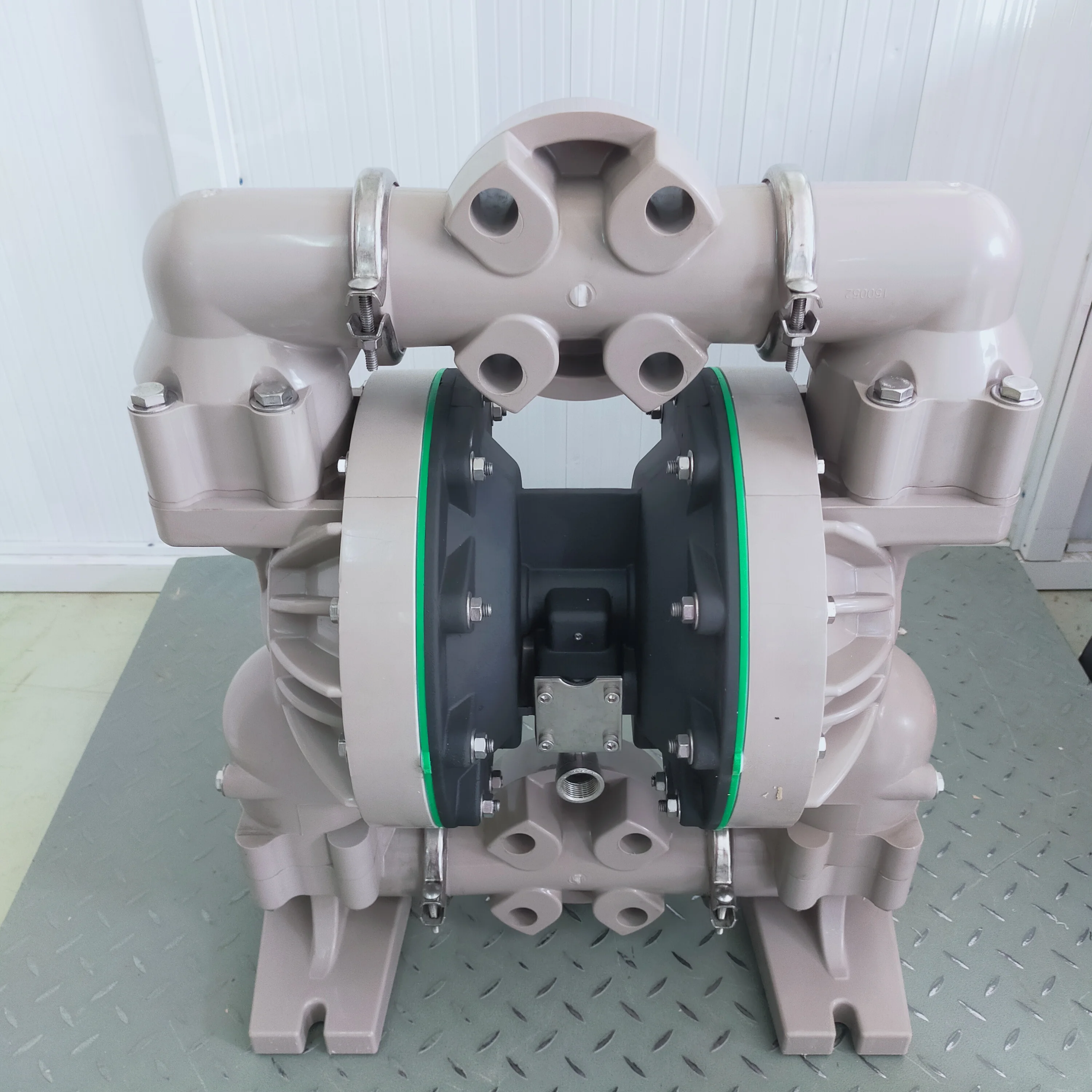 2 Inch Pneumatic Diaphragm Pump 6662A3-344-C with Polypropylene Air Operated with PTFE / Santoprene Diaphragm supplier