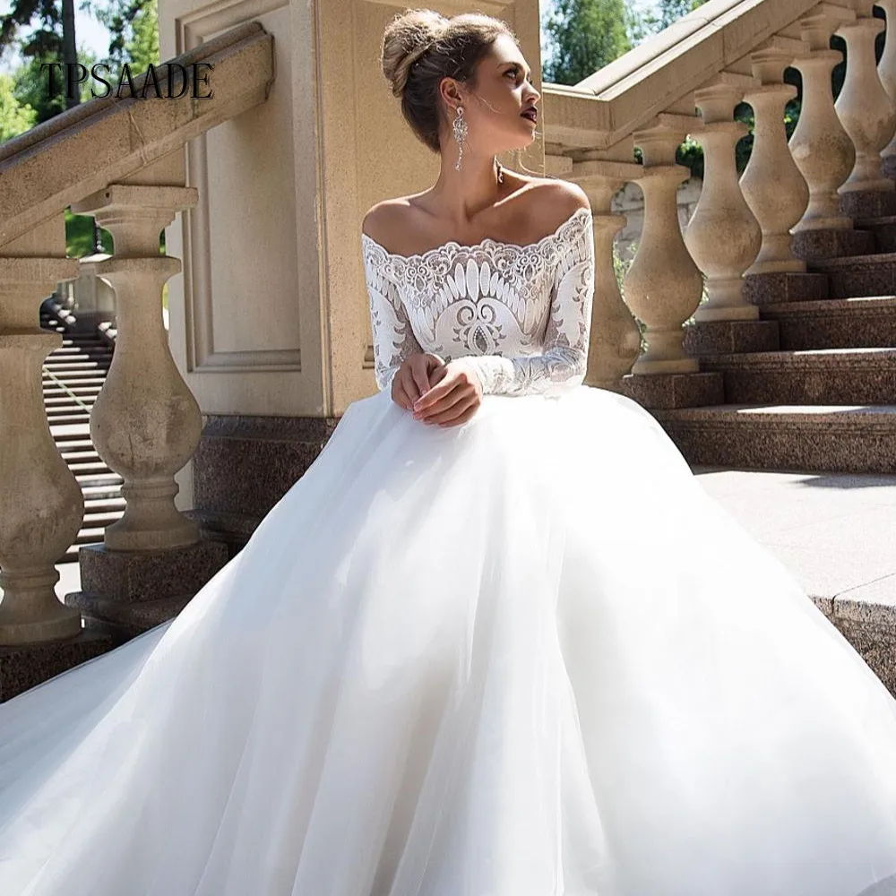 Newest Design A Line Lace Scalloped Neckline Long Sleeve Wedding