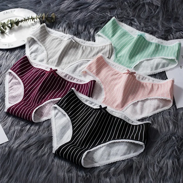 
Cotton mid-waist underwear for ladies 