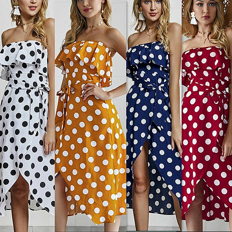 vestido azul com bolas branca