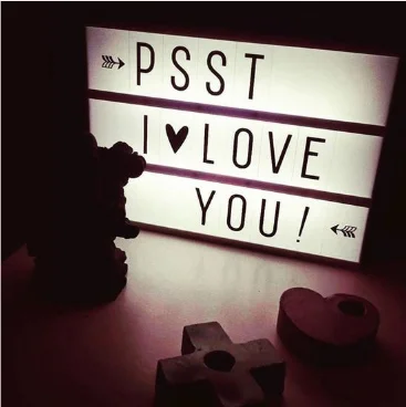 Valentine decorative small portable battery operated led cinema wall light gift box frame with letters
