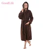 /product-detail/hot-sale-luxury-home-cheap-unisex-cotton-women-hooded-bathrobe-62072736430.html