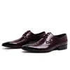 Men's pointed leather shoes with carved pure skin for marriage wear
