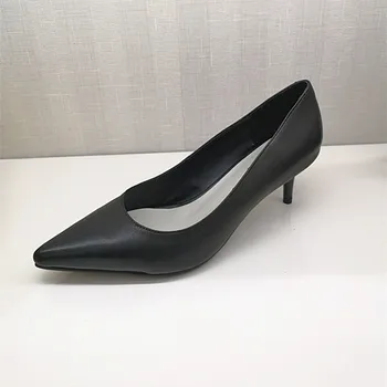 comfortable low pumps