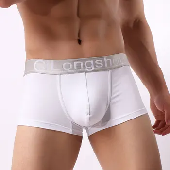 hombres en calzoncillo blanco