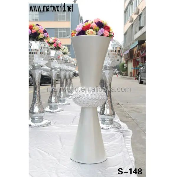 Fiber Glass Vase Centerpieces Classical Wedding Decoration White Stripe Large Shiny Vase Hotel