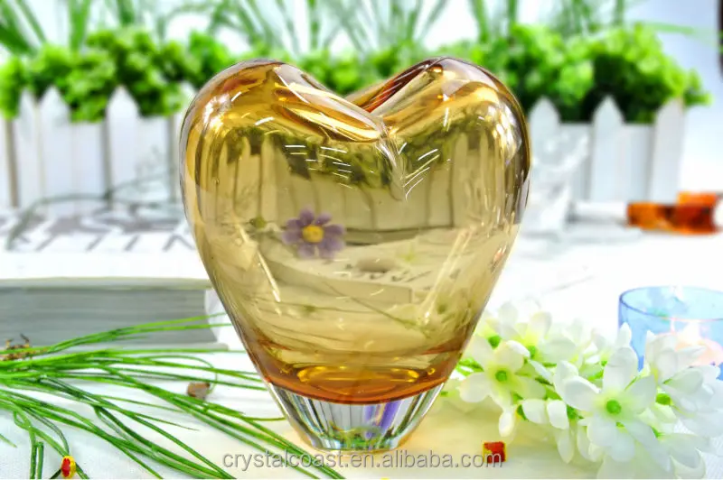 Wholesale Handmade Craft From Waste Material Heart Shaped Glass Jars