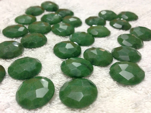 Wholesale price green jade cabochons.jpg