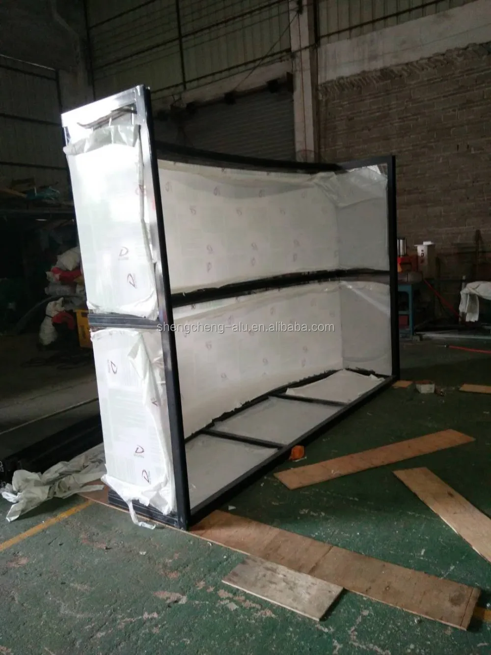 Hard Plastic Automatic Retractable Swimming Pool Cover With Remote