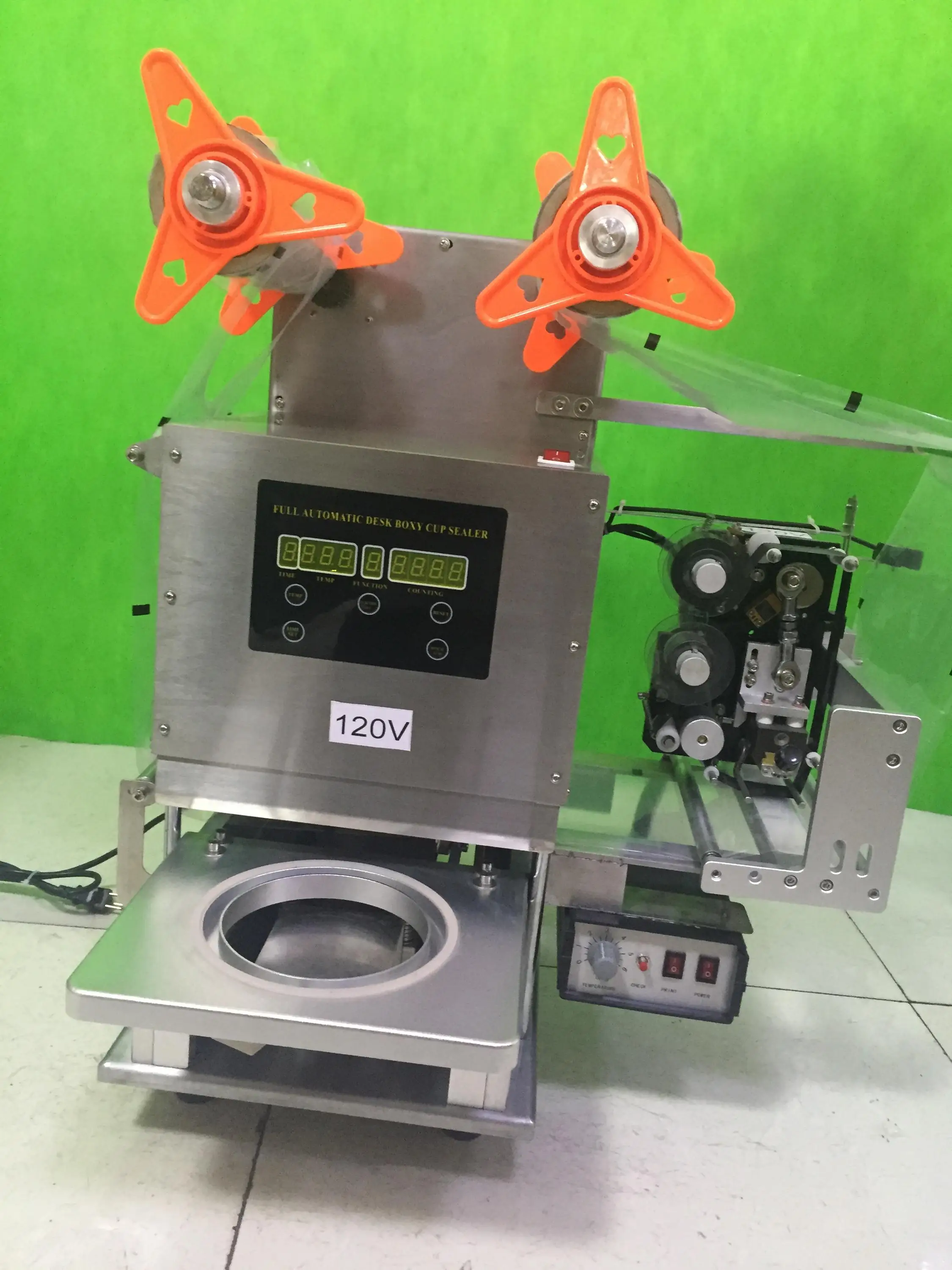 machinery for automatic plastic/meal/fast food container sealing