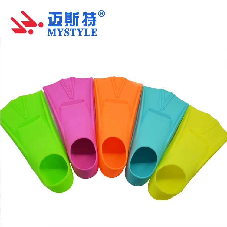 4. One colour swim fins-1