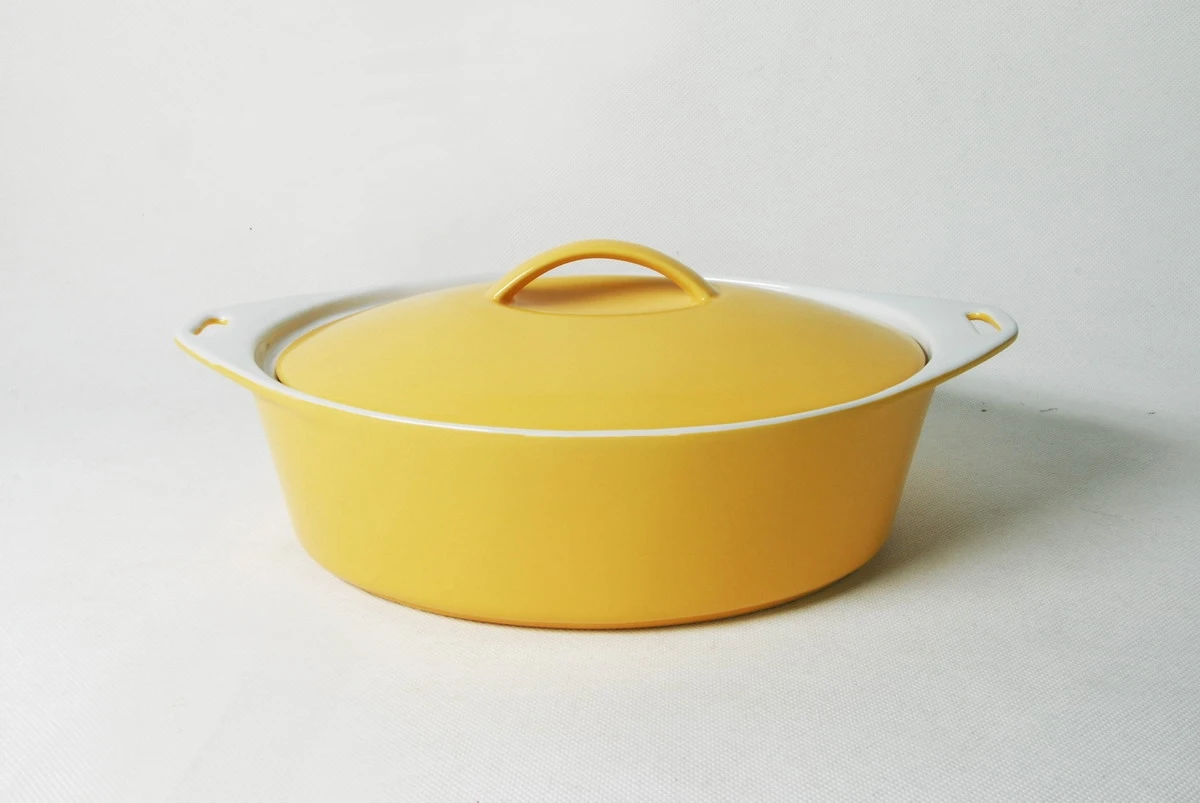 Food Grade Red Color Custom Soup Pot Handle Ceramic Casserole Set with Lid