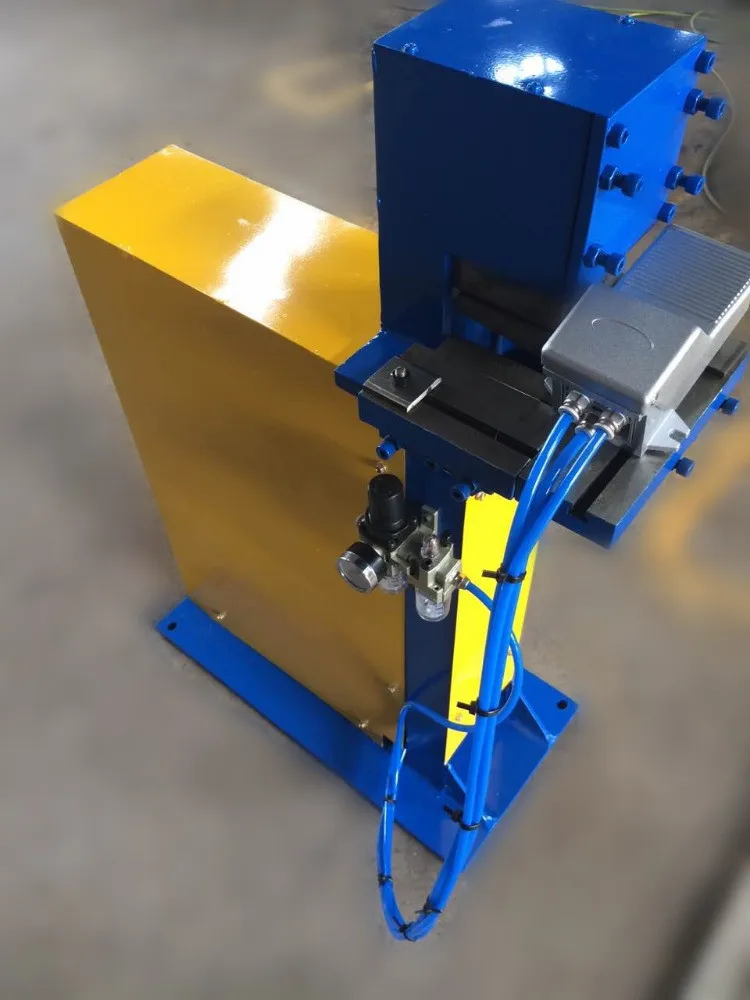 Q-1.5*80 90 degree HVAC pneumatic duct corner v notch cutting machine