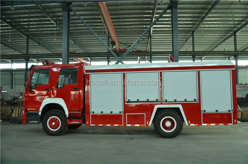 4x2 fire fighting rescue truck with crane