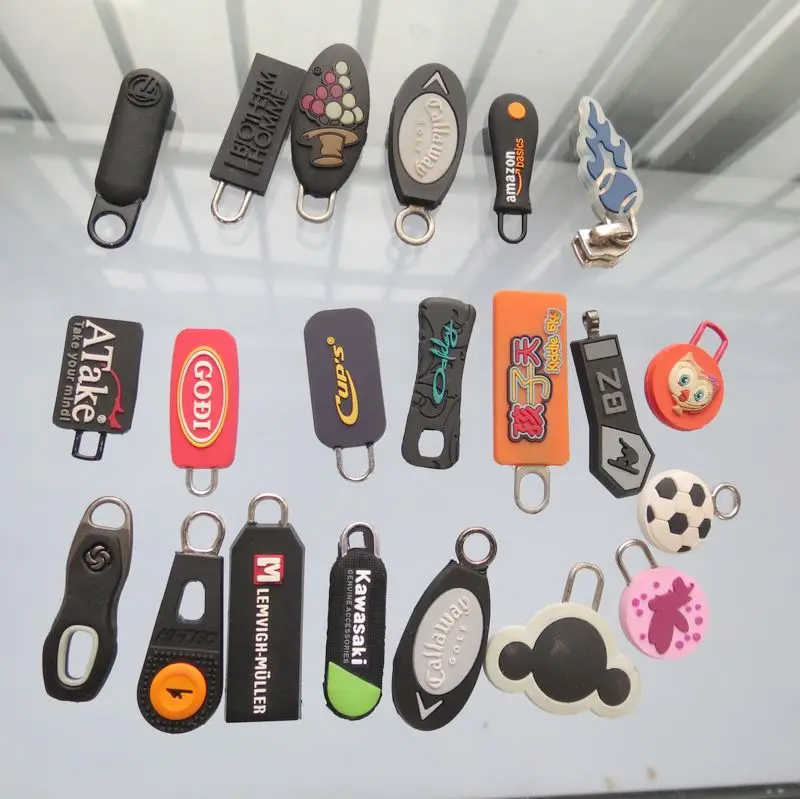 silicone zipper puller.jpg