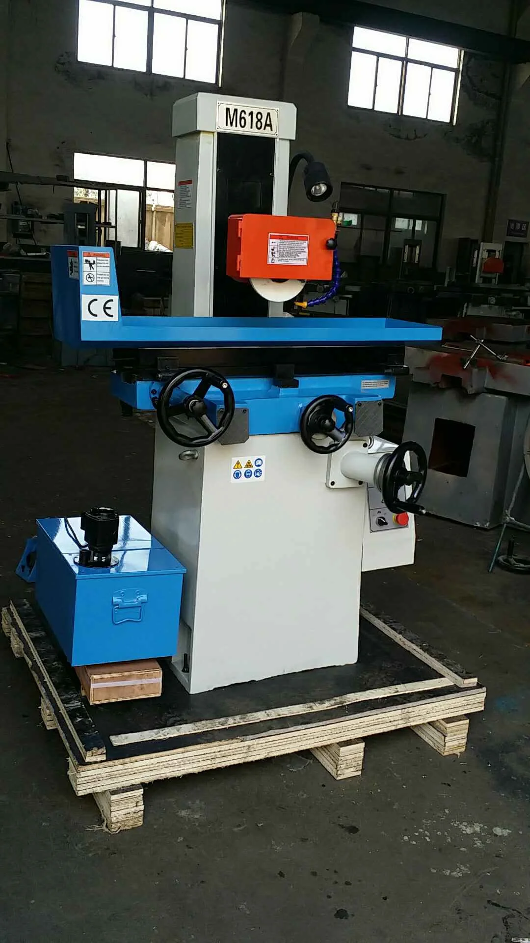 Simple Surface Grinder Small Manual Surface Grinding Machine M618a For