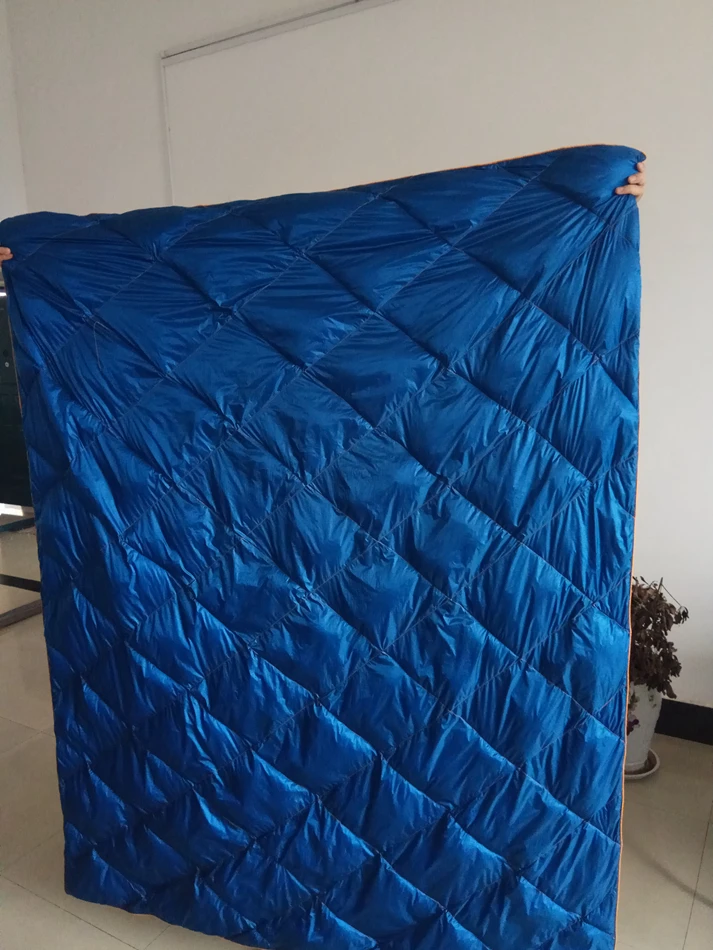 Extra Large Double Insulated Outdoor Camping Blanket Warm Packable