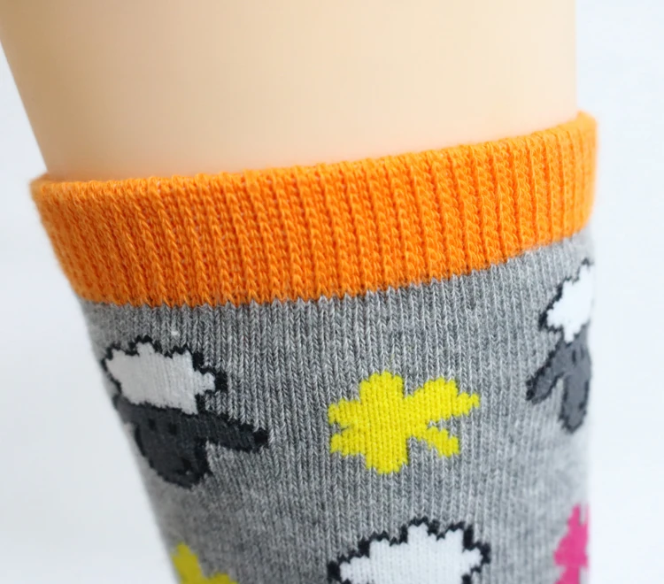 Colorful cute pattern kinting wholesale cotton children tube socks for kid