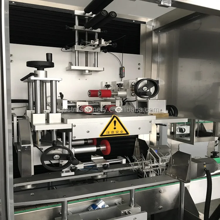 bottle labeling machine