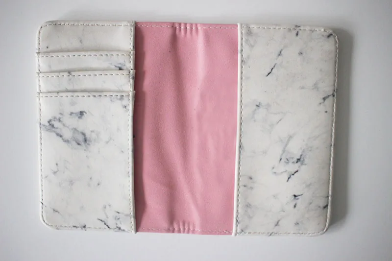 Passport holder-5.jpg