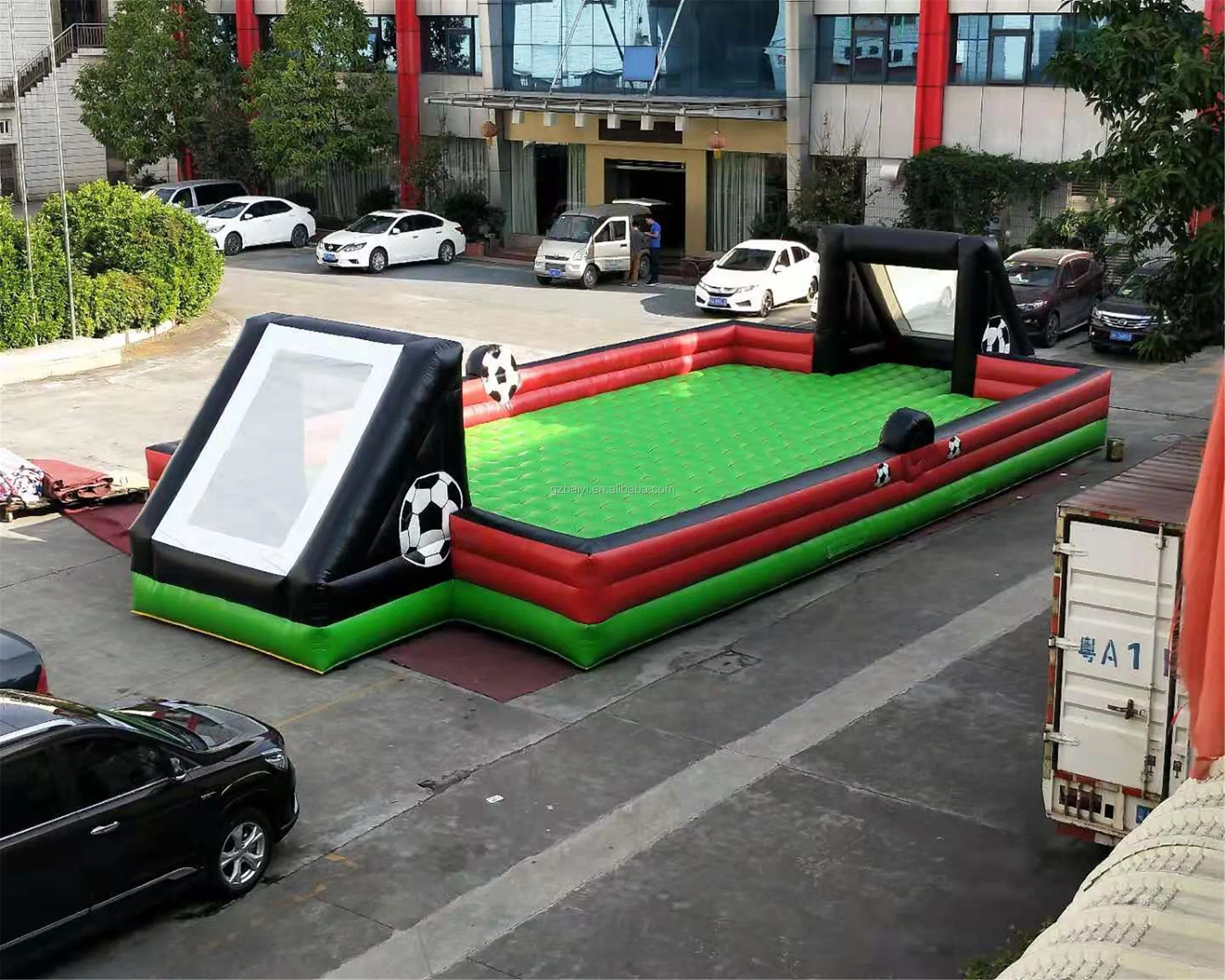 New Style Giant Inflatable Soccer Field With Football Logo For Adult