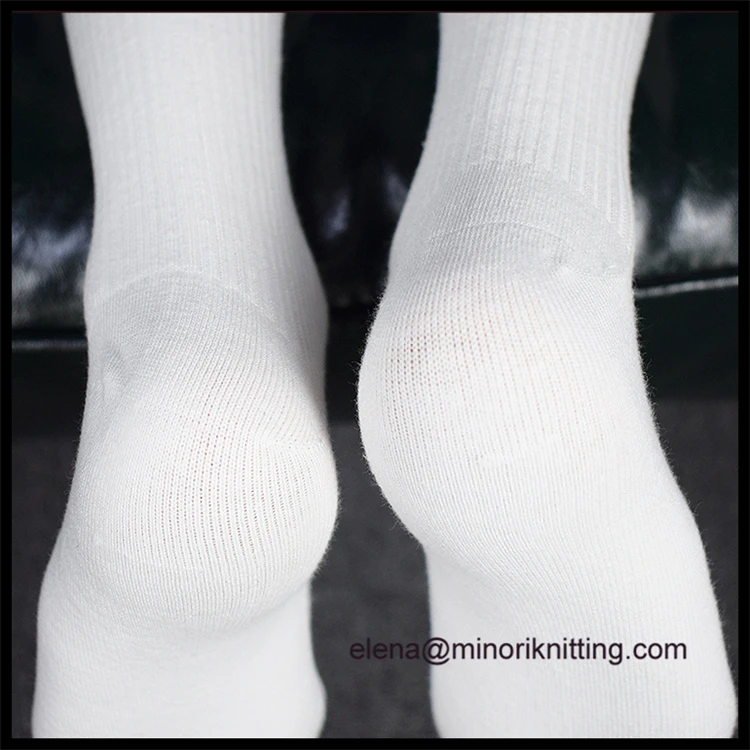 Low Moq Wholesale High Quality White Sock Men's Classical Design Combed Cotton Crew White Socks