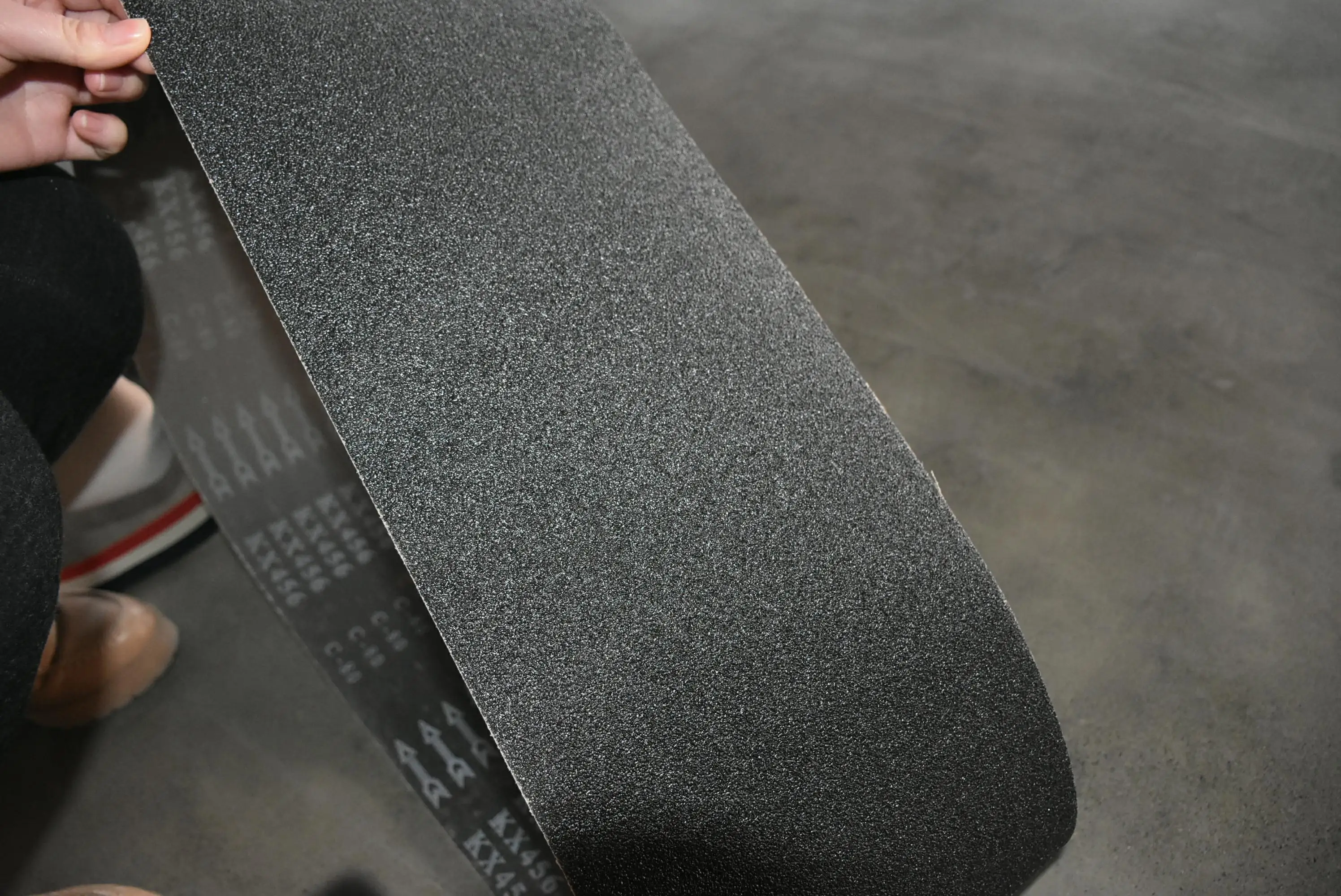 Sanding Belt Silicon Carbide Kx456 Black Abrasive Wide Sanding Belt For