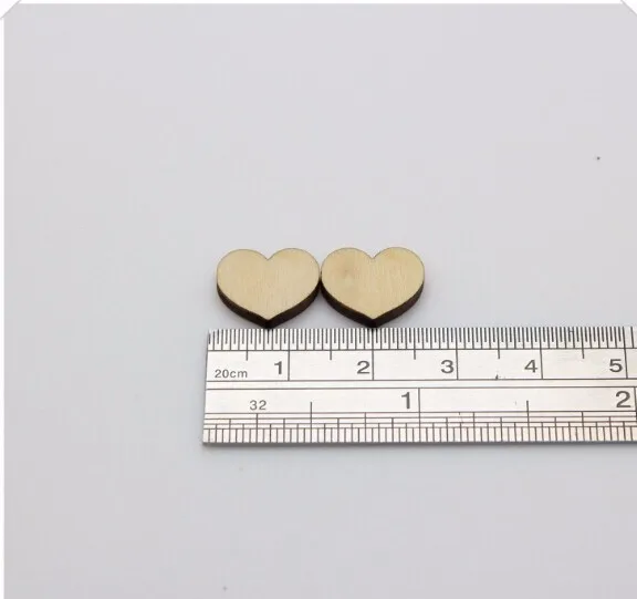 small wooden hearts for crafts