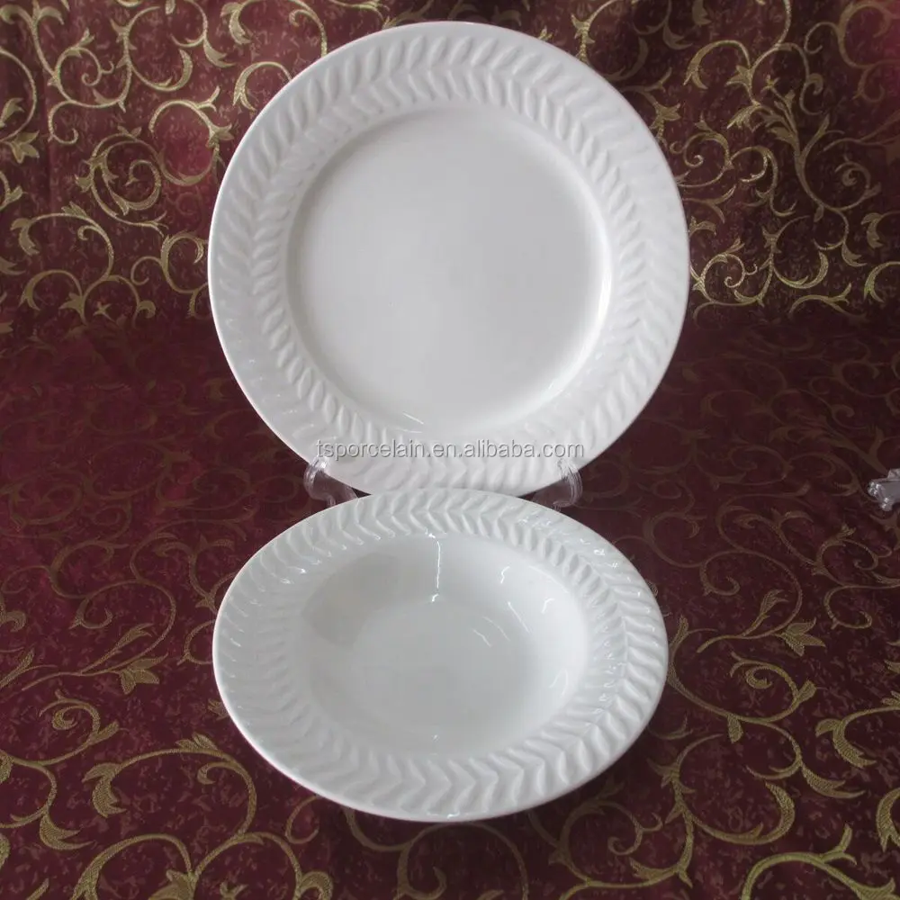 Kare-şeklinde-modern-tasarım-porselen-yemek-takım-örnekleri Kare-şeklinde-modern-tasarım-porselen-yemek-takım-örnekleri