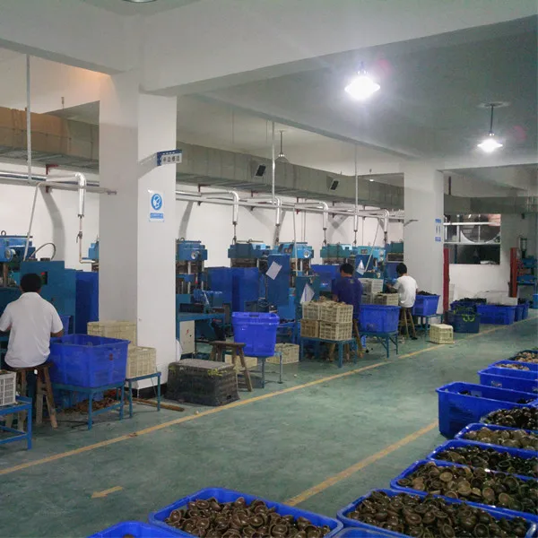 ITF approval Indian Pakistani tennis cricket ball.jpg