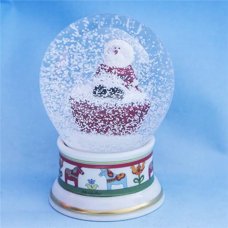 Wholesale Oem Resin Water Globe Custom Souvenir Snow Globe For Home ...