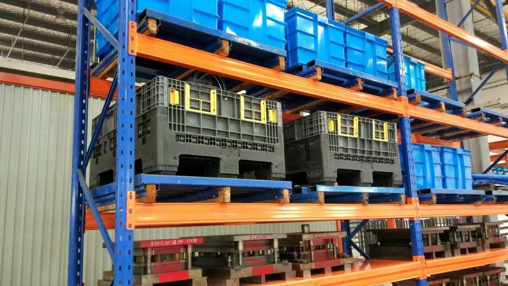 Plastic solid pallet box heavy duty industrial plastic container