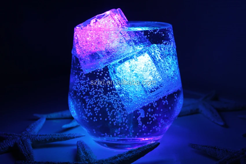 2.8cm Colorful Water Activated Led Ice Light For Drinks/ Led Ice Light