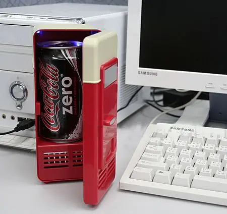 Mini Refrigerateur Mini Frigo Usb Pour Le Bureau Et La Voiture Buy Mini Refrigerateur D Usb Avec La Fonction Plus Fraiche Et Plus Chaude Mini Refrigerateur De Voiture D Usb De 330 Ml Mini Refrigerateur