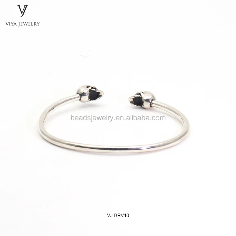 twins skull cuff bangle.jpg