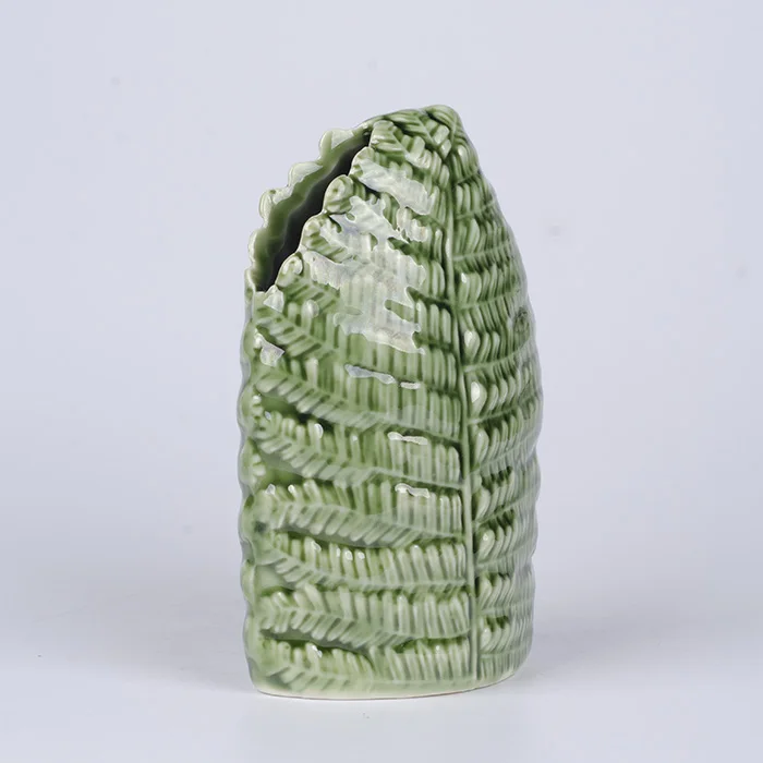 ceramic dishes, porcelain dishes, ceramic plates, dish plates, ceramic leaf, leaf dishes