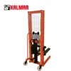 Hand hydraulic fork lift type pallet stacker