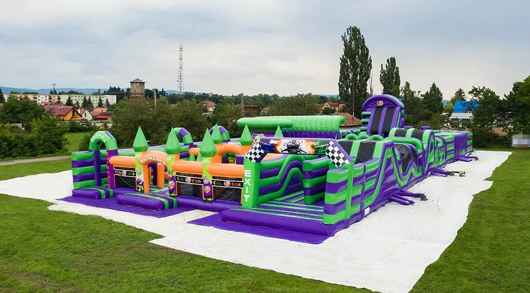 bounce houses indoor