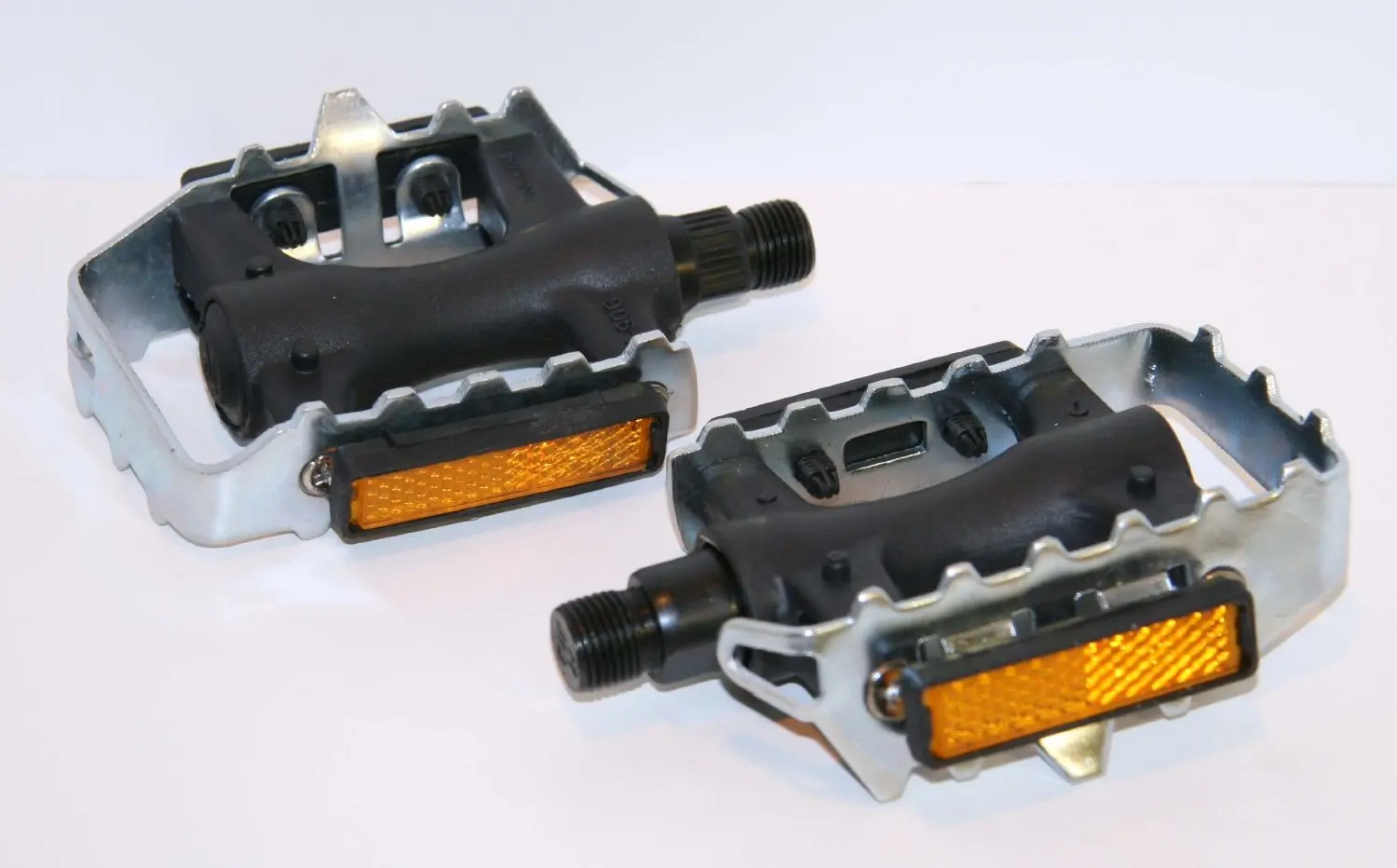 cage pedals for road bikes