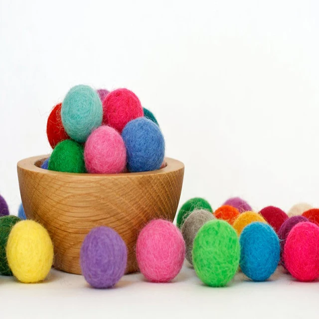  Felt Pom Poms
