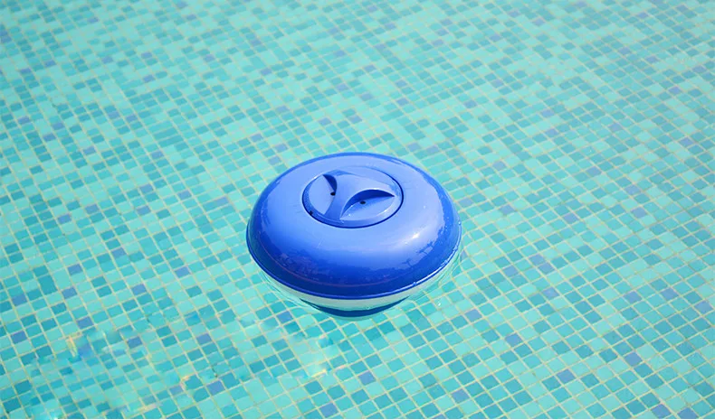 Swimming pool chemical liquid chlorine feeder swimming pool Water test case