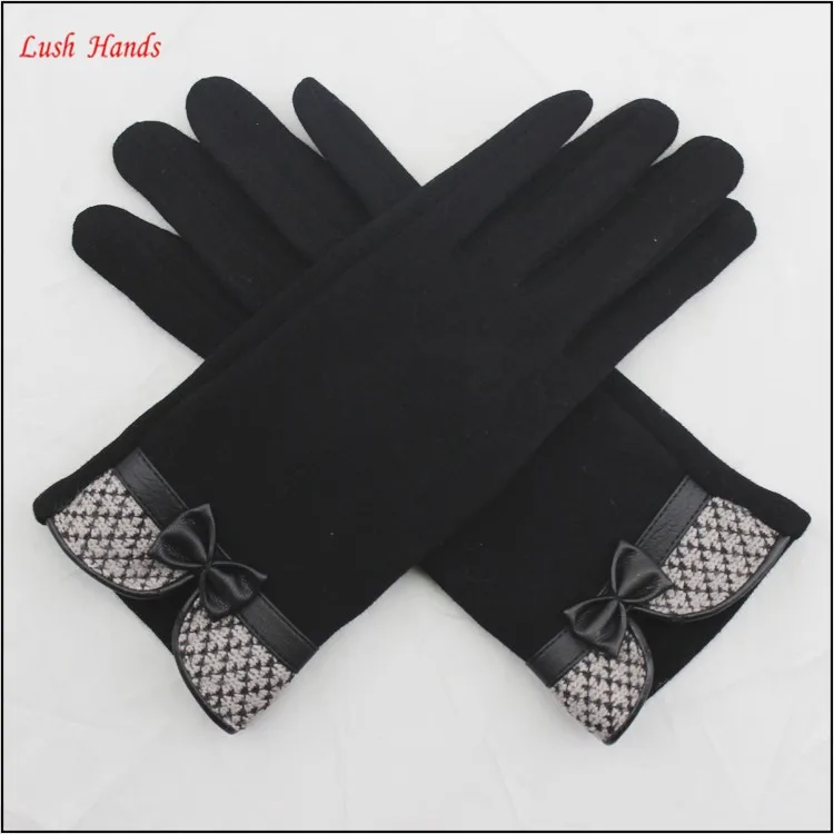 Touch screen micro velvet gloves for girls