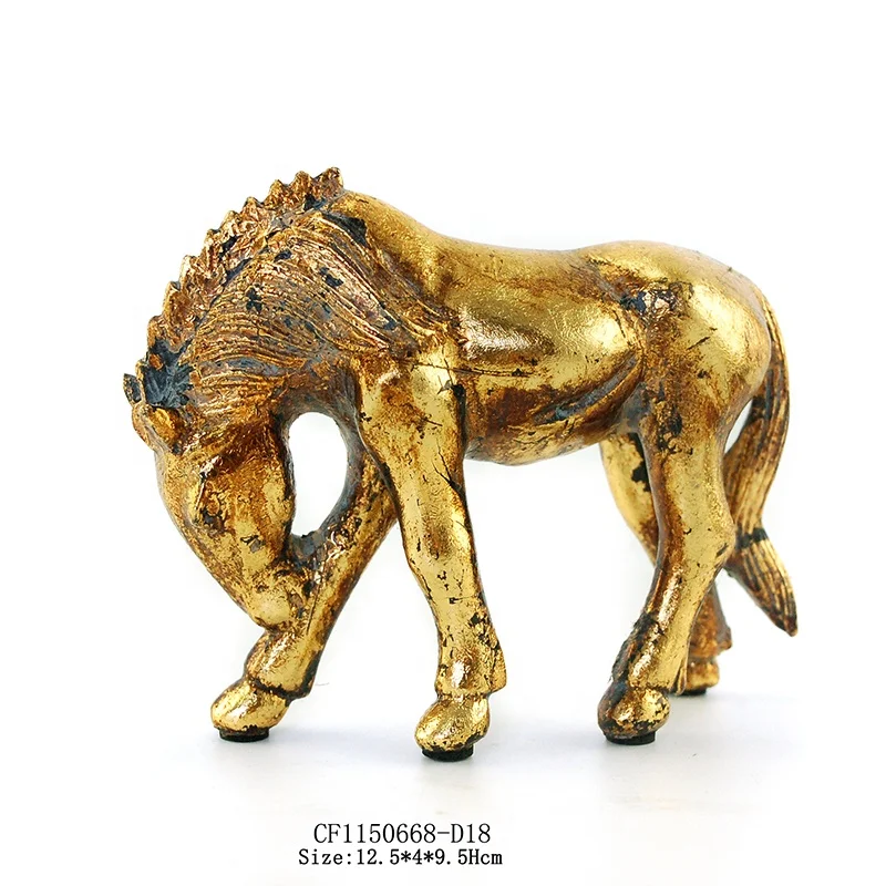 Resin animal sculpture antique gold horse sculpture home decor details