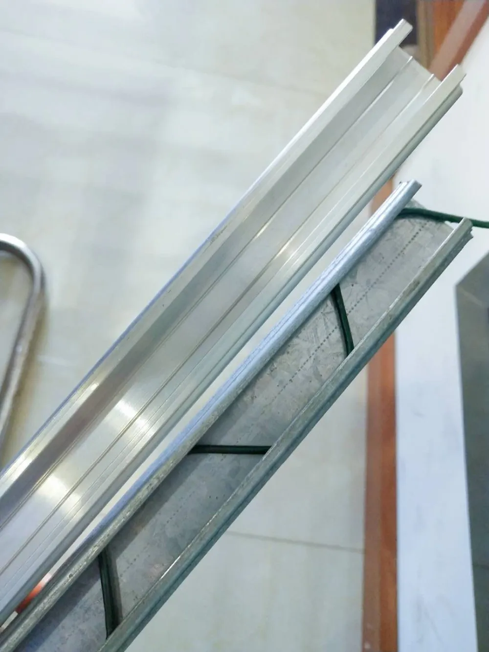 Low Cost Galvanized Lock Channel And Wiggle Wire Greenhouse Spring Wire