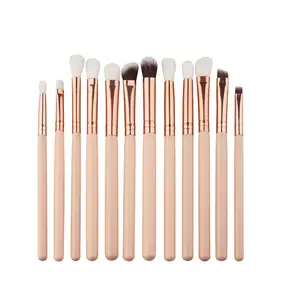 eyeshadow wood brush