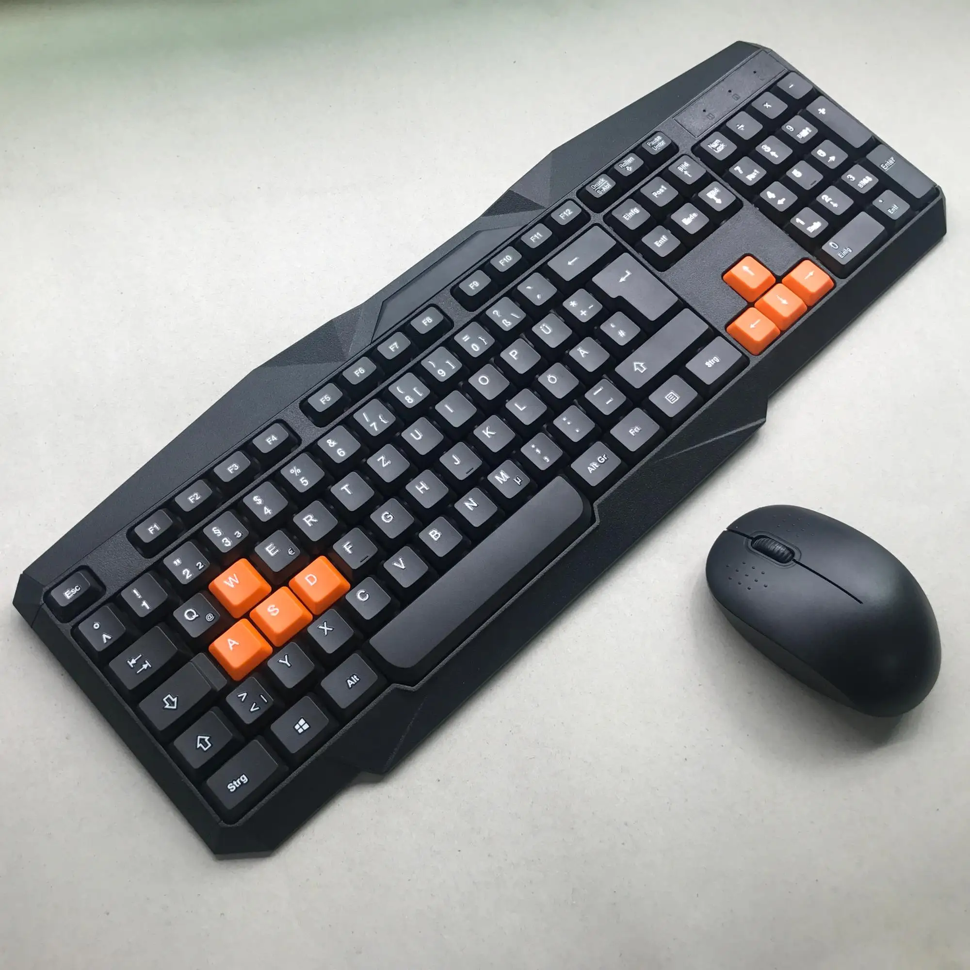 2020 Hot Wireless Keyboard And Mouse Combo Gaming Gamer