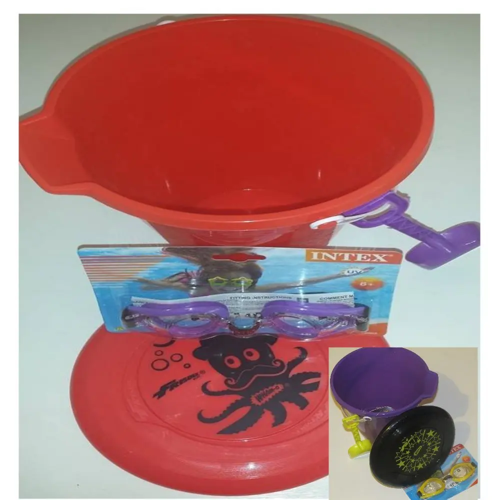 frisbee with hole in middle