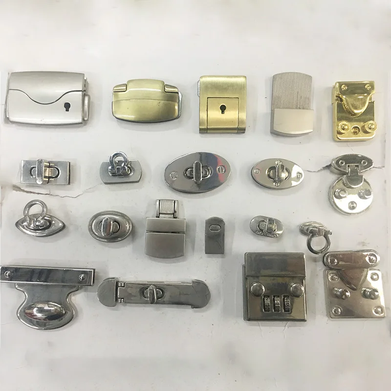 metal twist lock for handbag/purse.JPG