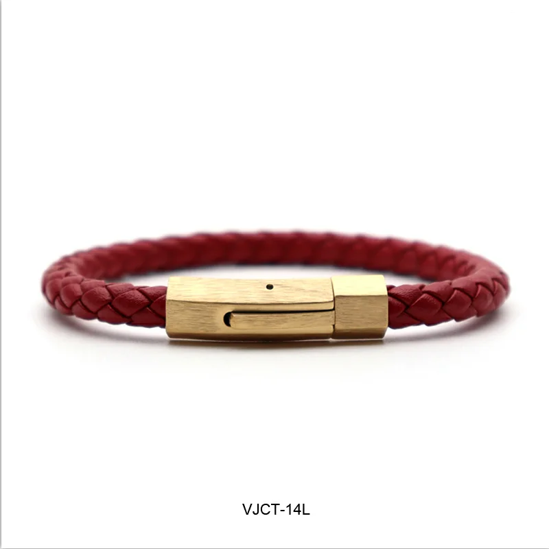 Cow leather bracelet4.png